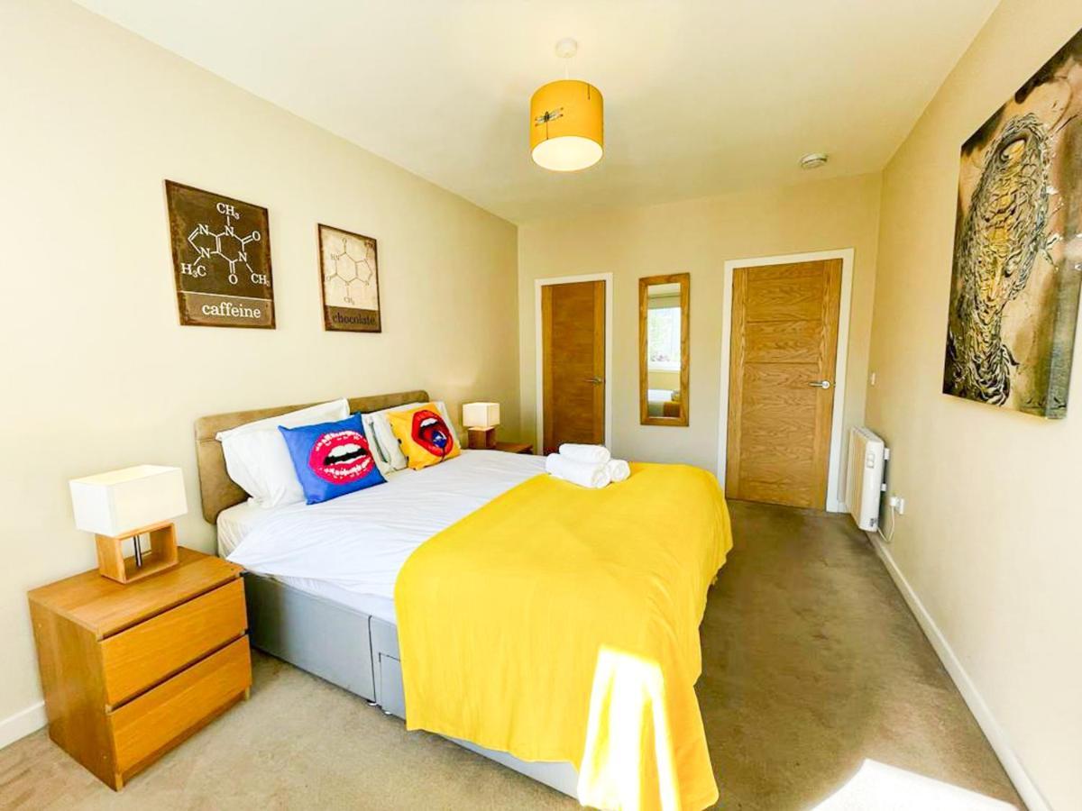 Charming Old Town 2 Bed Apt, 2Mins From Royal Mile إدنبرة المظهر الخارجي الصورة