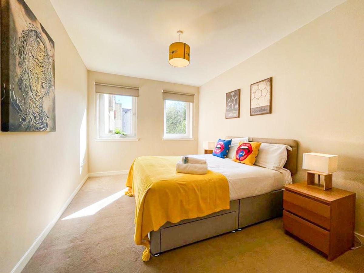 Charming Old Town 2 Bed Apt, 2Mins From Royal Mile إدنبرة المظهر الخارجي الصورة