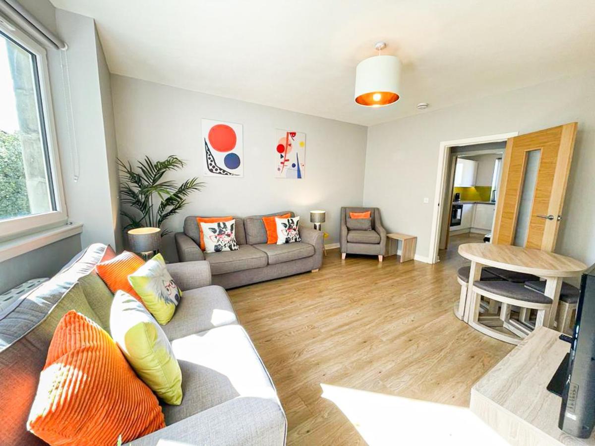 Charming Old Town 2 Bed Apt, 2Mins From Royal Mile إدنبرة المظهر الخارجي الصورة