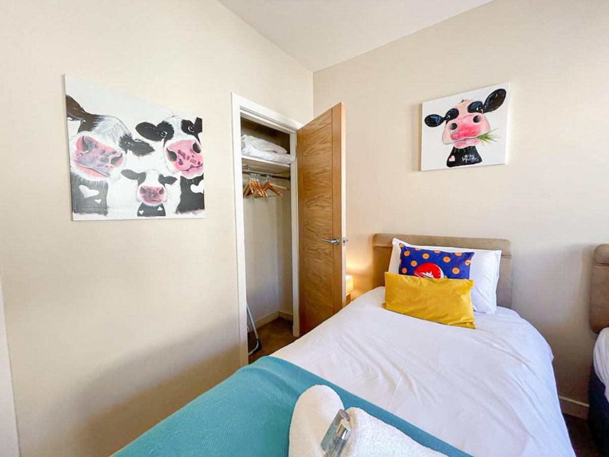 Charming Old Town 2 Bed Apt, 2Mins From Royal Mile إدنبرة المظهر الخارجي الصورة