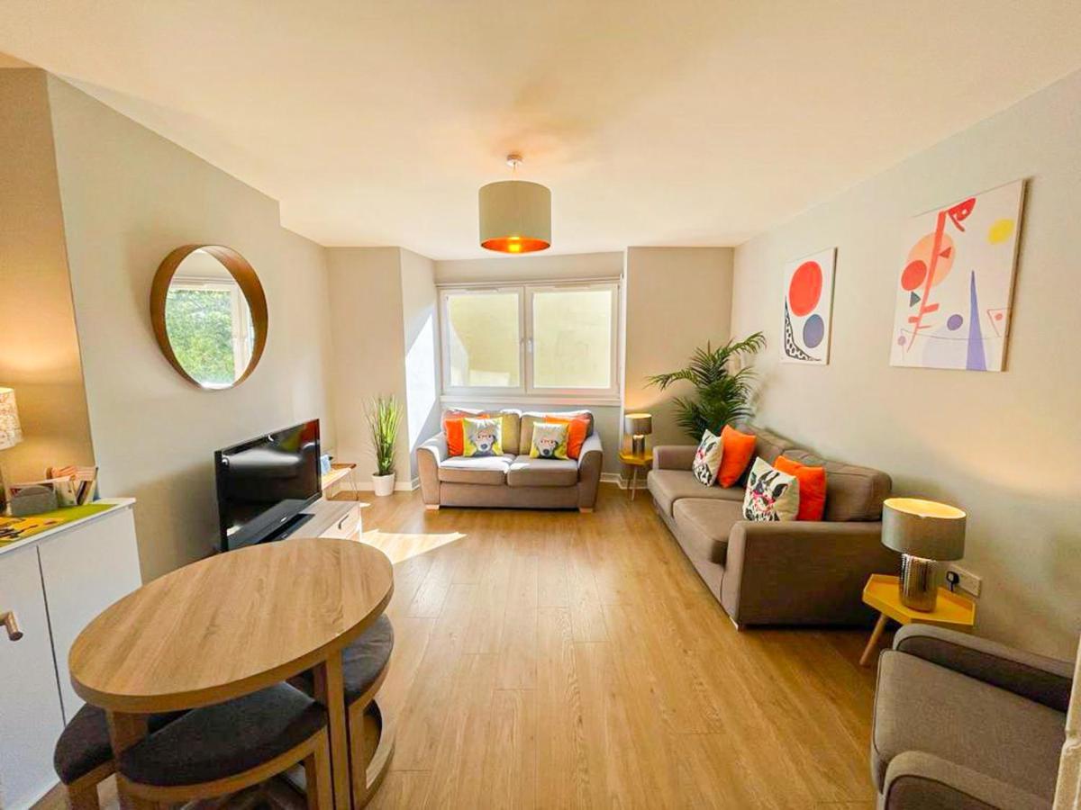 Charming Old Town 2 Bed Apt, 2Mins From Royal Mile إدنبرة المظهر الخارجي الصورة